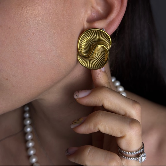New Golden Spiral Studs - Picture 3 of 7